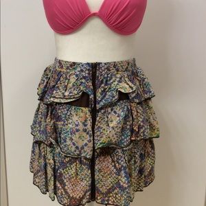 Colorful Reptile print front zipper skirt. NWOT M